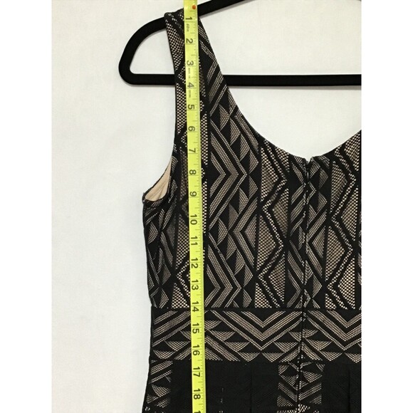 Maggie L Dress Size 8 Black Lacy Lined Party Wedding Formal Cocktail Holiday - Picture 15 of 16